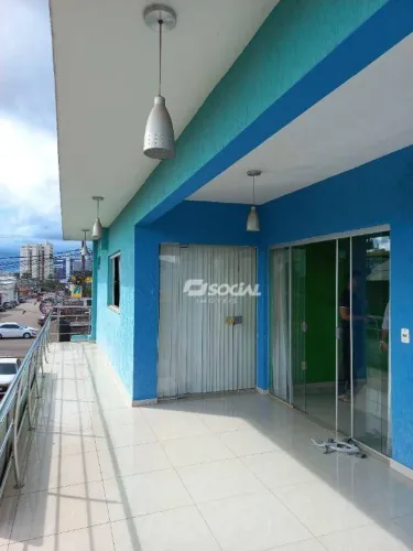 Excelente casa para locação com ótima localização para fins residencial ou comercial. Av.