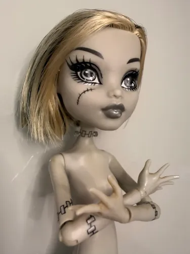 Boneca Monster High Frankie Stein