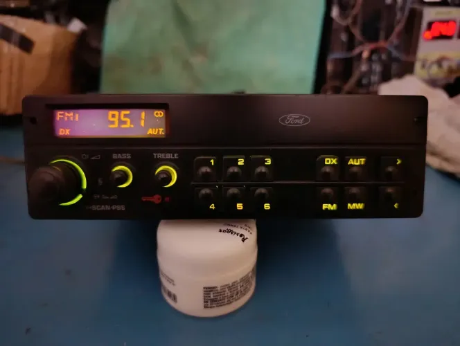 Rádio original FORD