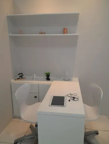 Vende-se cadeira para consultório.