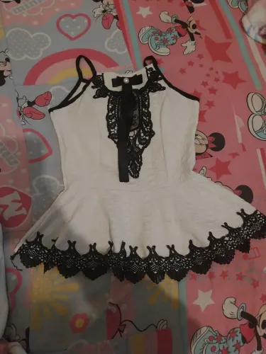 blusa peplum branca com renda preta m