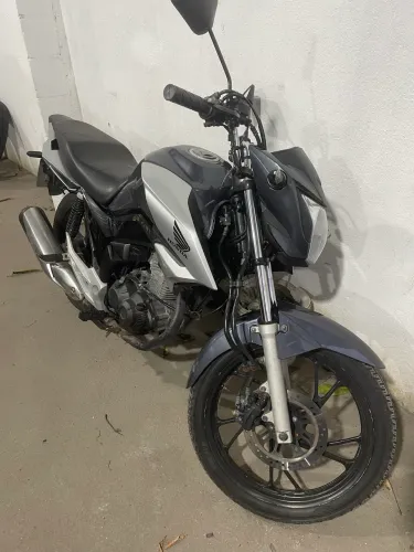 Titan 160