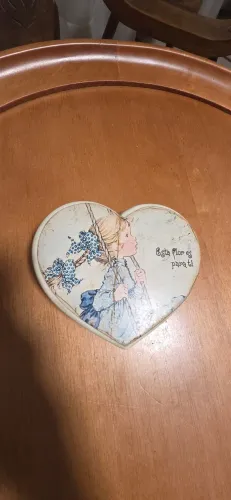 Caixinha Porta-Joias Coração Vintage - Ilustração Estilo Sarah Kay / Holly Hobbie