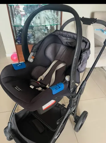 Kit Carrinho Burigotto Convert (Moisés) + Bebê Conforto Touring X + Base para Carro 