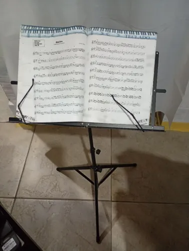 SUPORTE DE PARTITURA PERFEITO