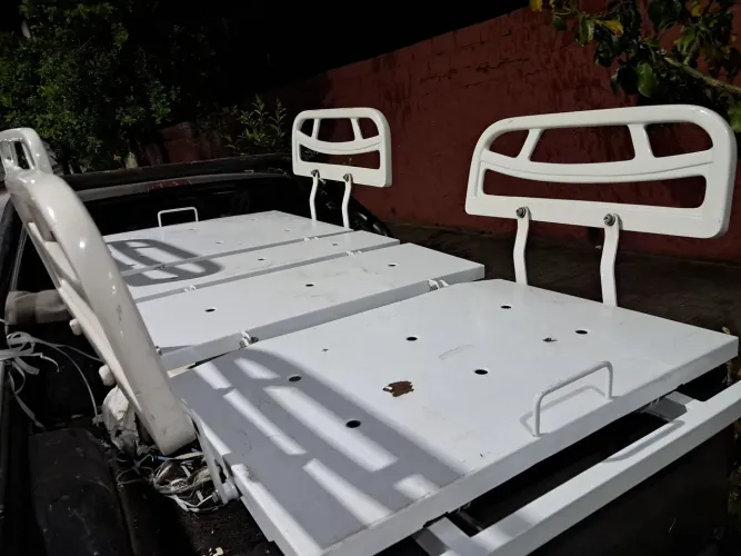 Cama hospitalar cremalheira
