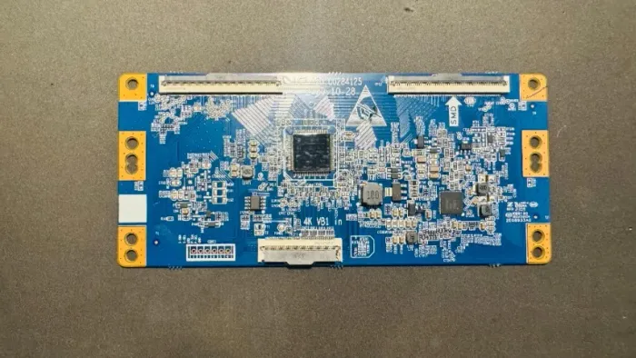Placa T-Con JUC7.820.00284125 Philco PTV50RCG70BL 4K Original