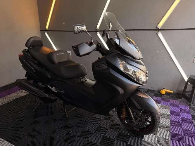 Moto maxsym 400i