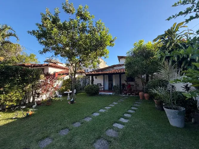 CASA NO CENTRO DE ARRAIAL - REVEILlON   