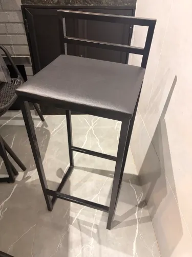 Banqueta alta 