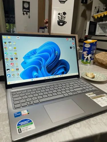 ? COMBO ASUS VIVOBOOK + SAMSUNG GALAXY A15 ? OPORTUNIDADE!
