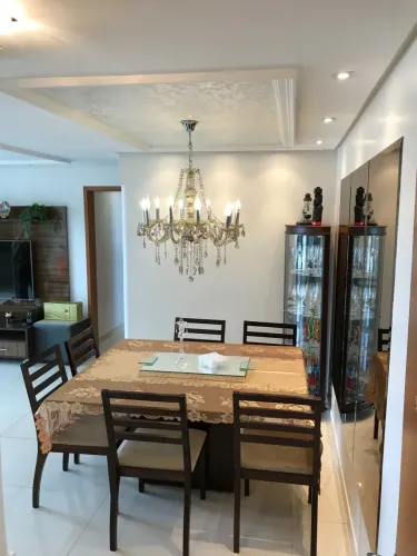 Apartamento para venda possui 108 metros quadrados com 3 quartos em Vila Alpes