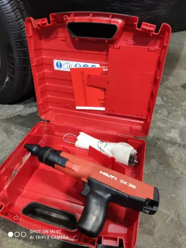 Finca pino Hilti DX 36