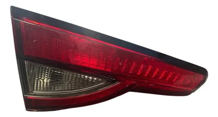 Lanterna Tampa Traseira L/e Fiat Argo 2017/24 Esquerdo/motorista Vermelho
