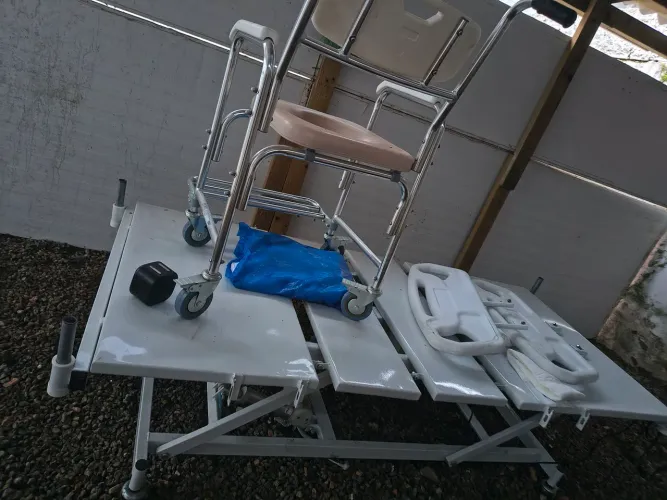 Vendo cama hospitalar