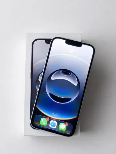 iPhone 16e 128GB Branco - 97% de bateria + NF + Caixa + Carregador Original