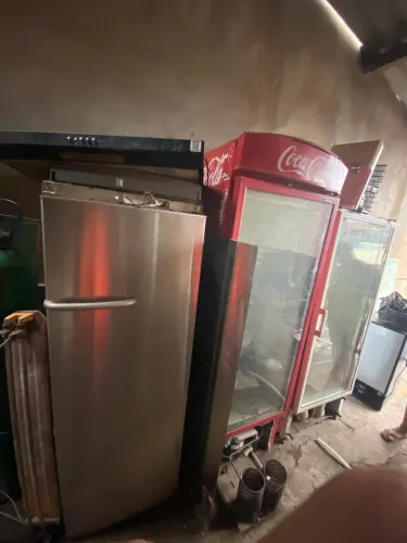 Vende-se 1 cervejeira i 2 refrigerador na vertical