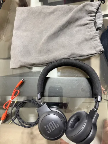 Fone JBL Live 670 NC