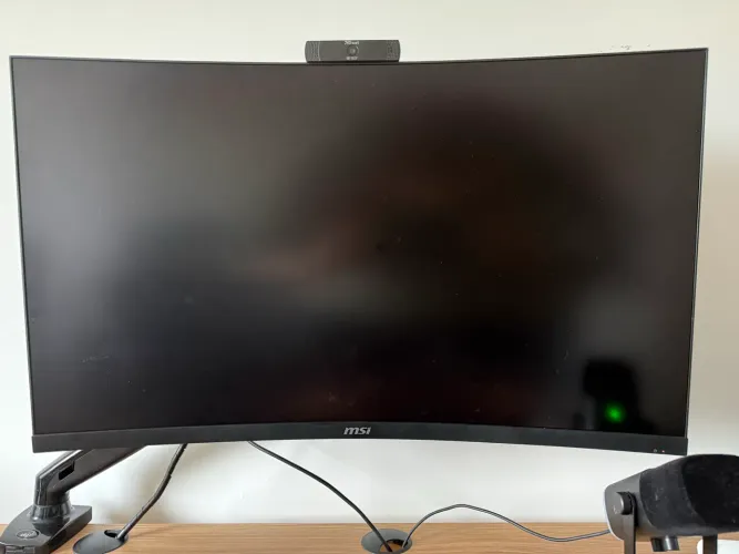 Monitor gamer 31.5 curvo full HD