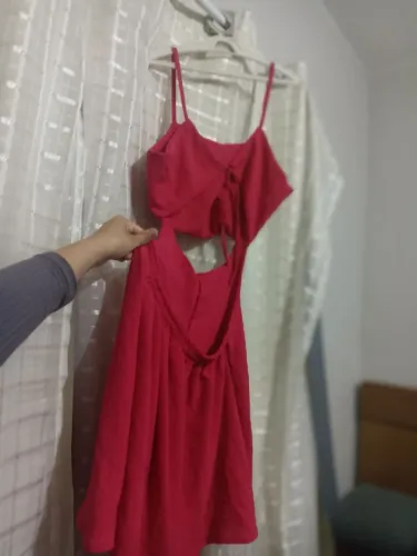 Macaquinho estilo vestido costas nua vermelho tamanho M