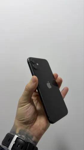 iPhone 11 64gb preto