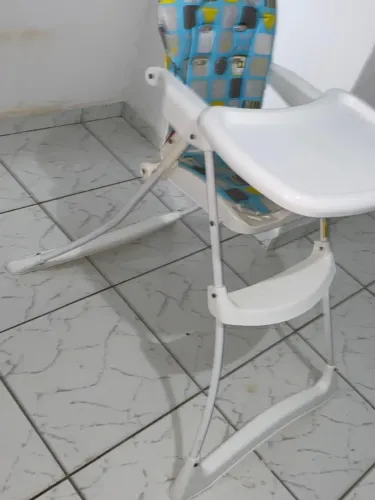 Cadeirinha de alimentação