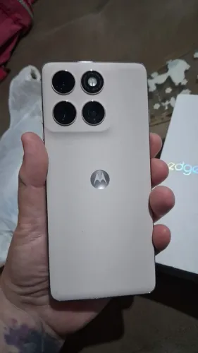 Moto Edge 60 pro 512 giga com acessórios e Nota Fiscal 