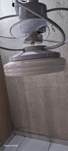 Vendo 2 ventiladores de tetoTreviso Atenas Branco Bivolt, com controle remoto