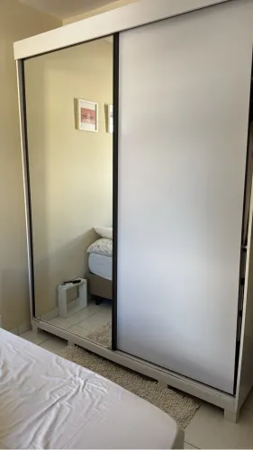 Vendo guarda-roupa duas portas de correr mdf