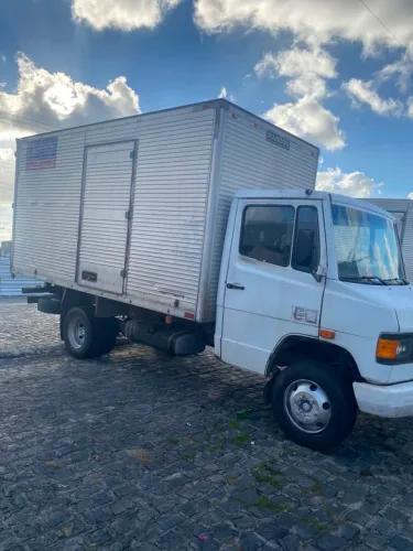 mercedinha 709 1994