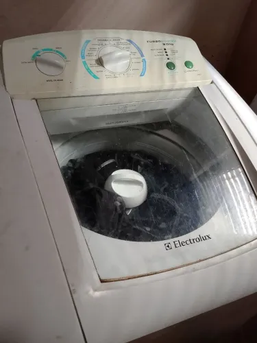Máquina de lavar quebrada 