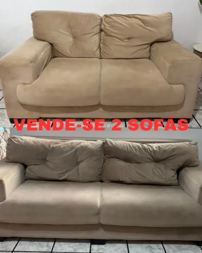 VENDE-SE 2 SOFÁS POR R$ 700
