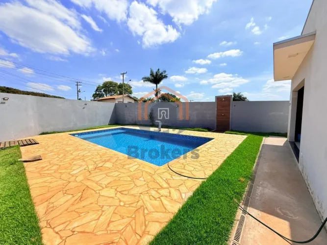 Casa em Estância São Luiz - Jarinu, SP