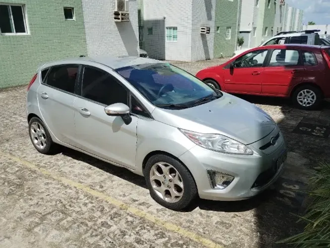Ford Fiesta SE 1.6 16V Flex 5P 2013