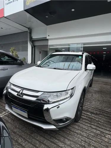 Mitsubishi Outlander 2.2 165cv Diesel Aut. 2016