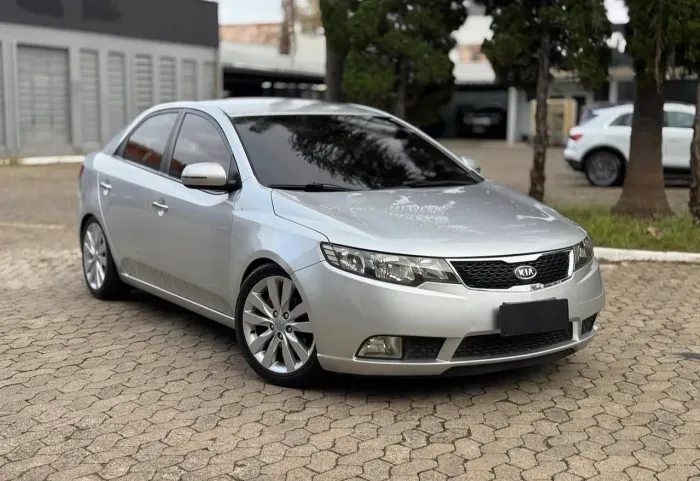 Kia Motors Cerato 1.6 16V Mec. 2011