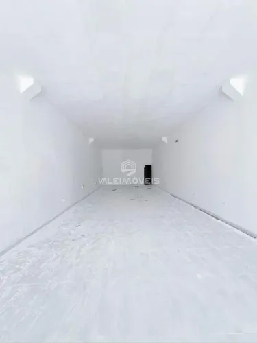 Estrutura e Visibilidade: Ponto comercial com 145m² na Av. da Integração