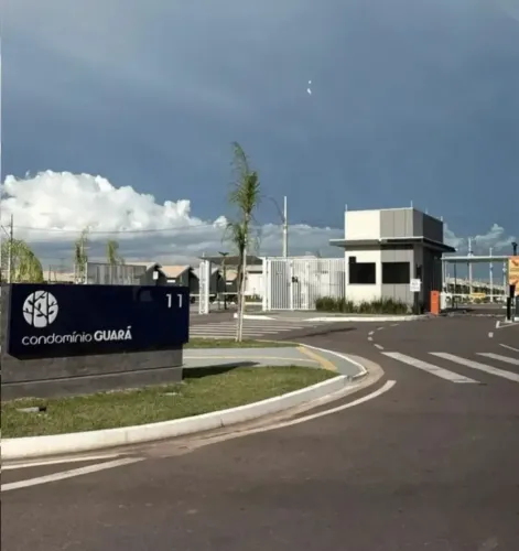 CASA TÉRREA NOVA, COND. GUARA, REGIÃO JD INDUSTRIÁRIO, 2 QUARTOS, C/ AR CONDICIONADO