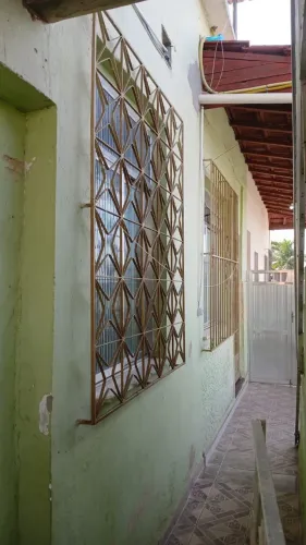 Alugo casa 2 quartos R$ 900