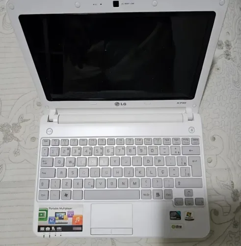 Netbook lg x140 2gb ram (não liga) (retirada de peças)