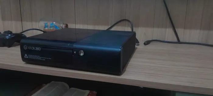 XBOX360 SUPER SLIM BLOQUEADO