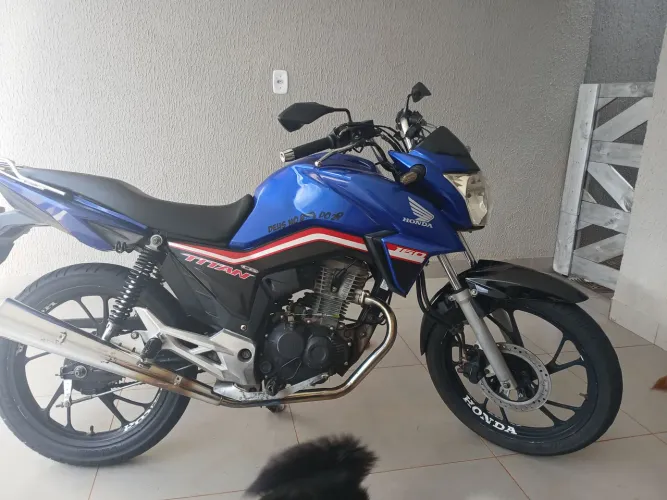 Vende-se titan 160 motor zero