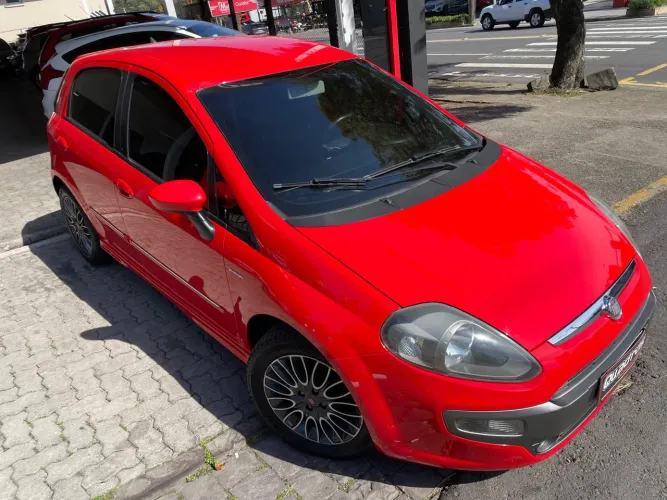 Fiat Punto Sporting Dualogic 1.8 Flex 16V 5P 2013