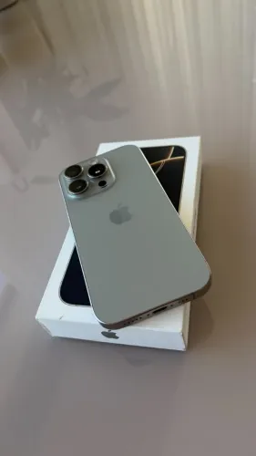 iPhone 16 Pro 128GB Titanium Natural Impecável Estado de Novo na Caixa