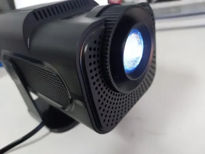 Projetor multimídia WiFi IT.BLUE HD Full HD