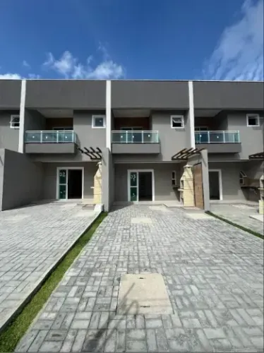 Duplex a venda em Caucaia, 3 quartos, 2 suítes, 1 banheiro, nascente, vaga para 3 quartos 