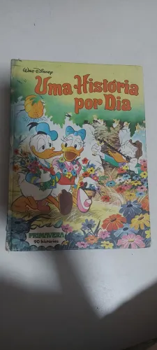 Livro uma história por dia Walt Disney