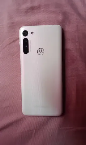 MOTO G8 