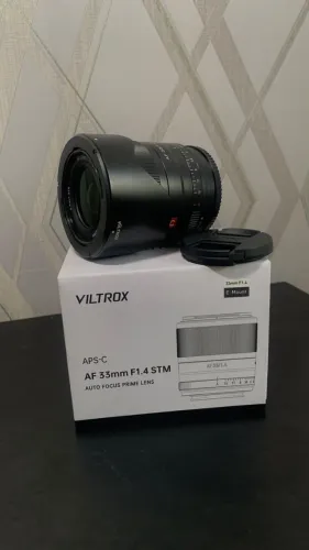 Lente Viltrox 33mm f/1.4 para Sony E-mount (APS-C)