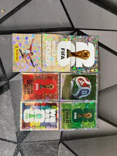 Vendo figurinha fwc